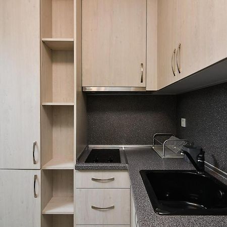 Small Studio On Budget In The Heart Of City Varna Bagian luar foto
